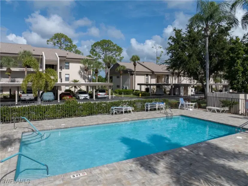 Picture of 5845 Trailwinds Dr 523, Fort Myers FL 33907