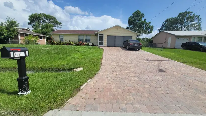 Picture of 3711 10Th St Sw, Lehigh Acres FL 33976