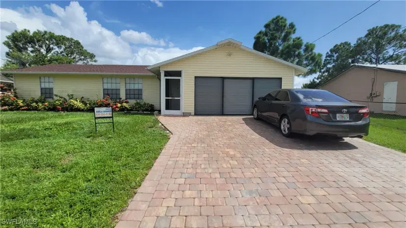 Picture of 3711 10Th St Sw, Lehigh Acres FL 33976