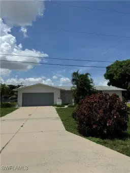 Picture of 1741 SE 29Th Ln, Cape Coral, FL 33904