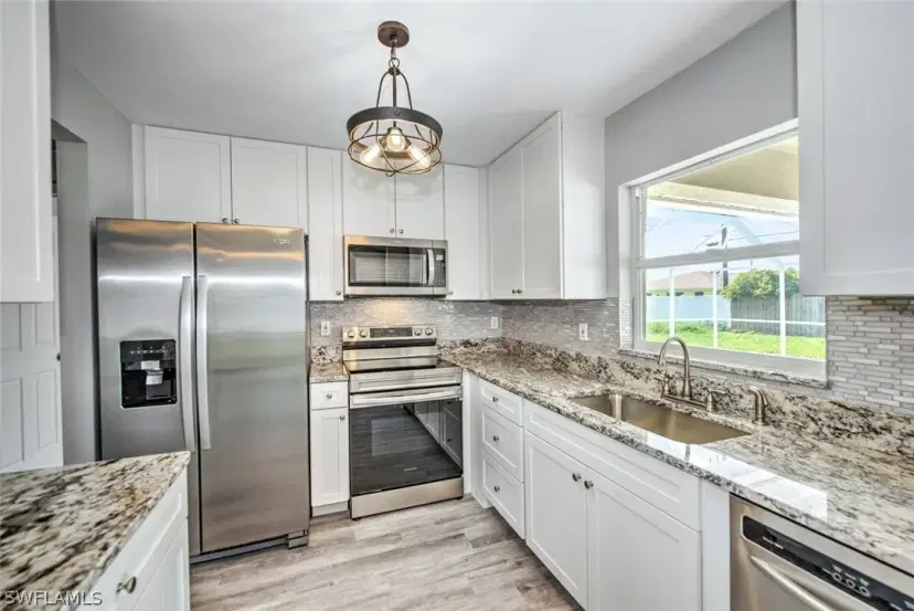 Picture of 1320 SE 22Nd Ter, Cape Coral FL 33990