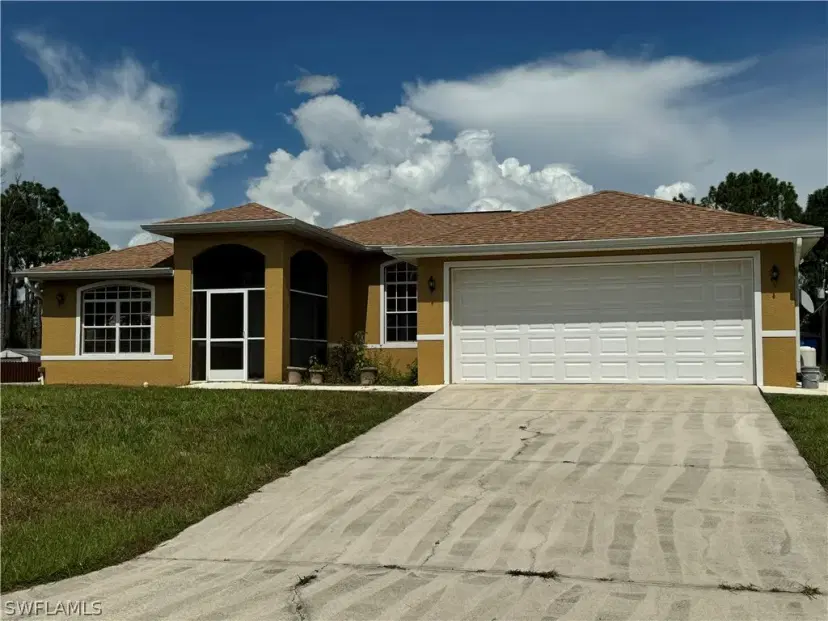 Picture of 814 Jefferson Ave, Lehigh Acres FL 33936