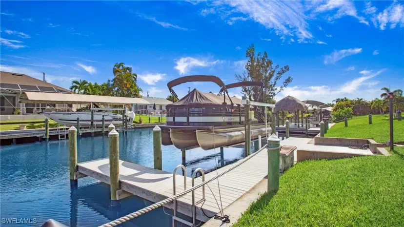 Picture of 413 SE 31St St, Cape Coral FL 33904