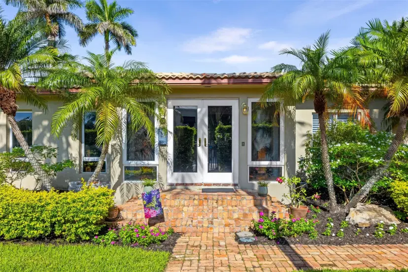 Picture of 359 Poinciana Dr, Fort Lauderdale FL 33301