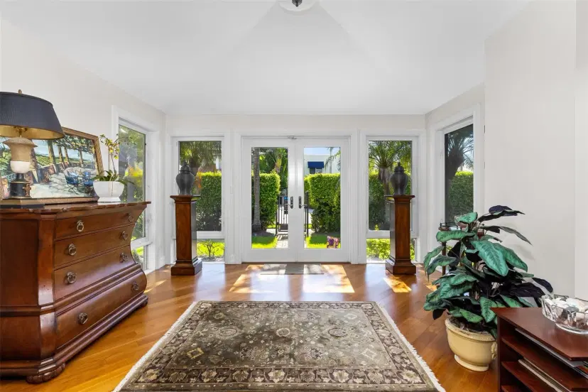 Picture of 359 Poinciana Dr, Fort Lauderdale FL 33301