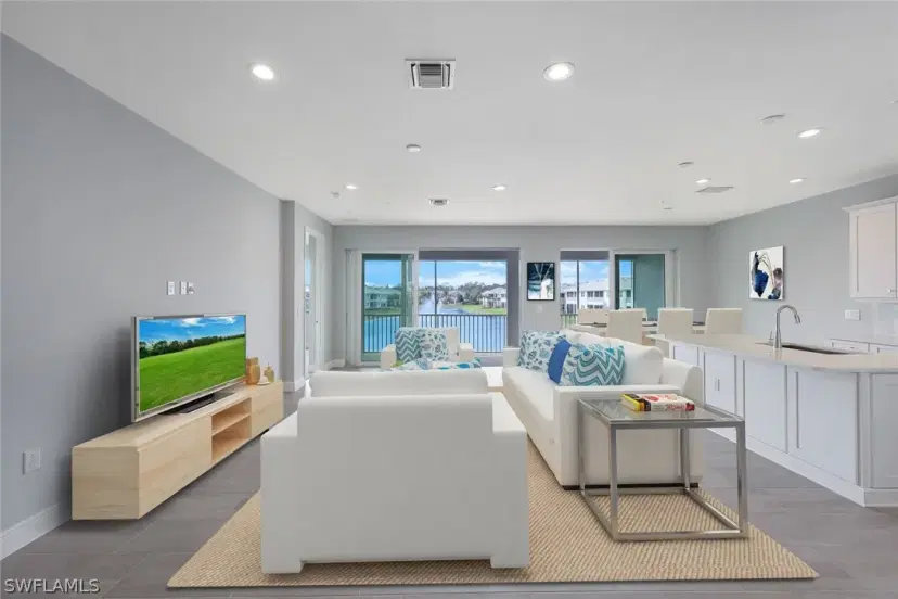 Picture of 2633 Seychelles Cir 2307, Naples FL 34112