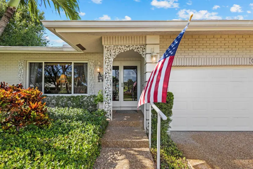 Picture of 3210 Lakeview Drive, Delray Beach FL 33445