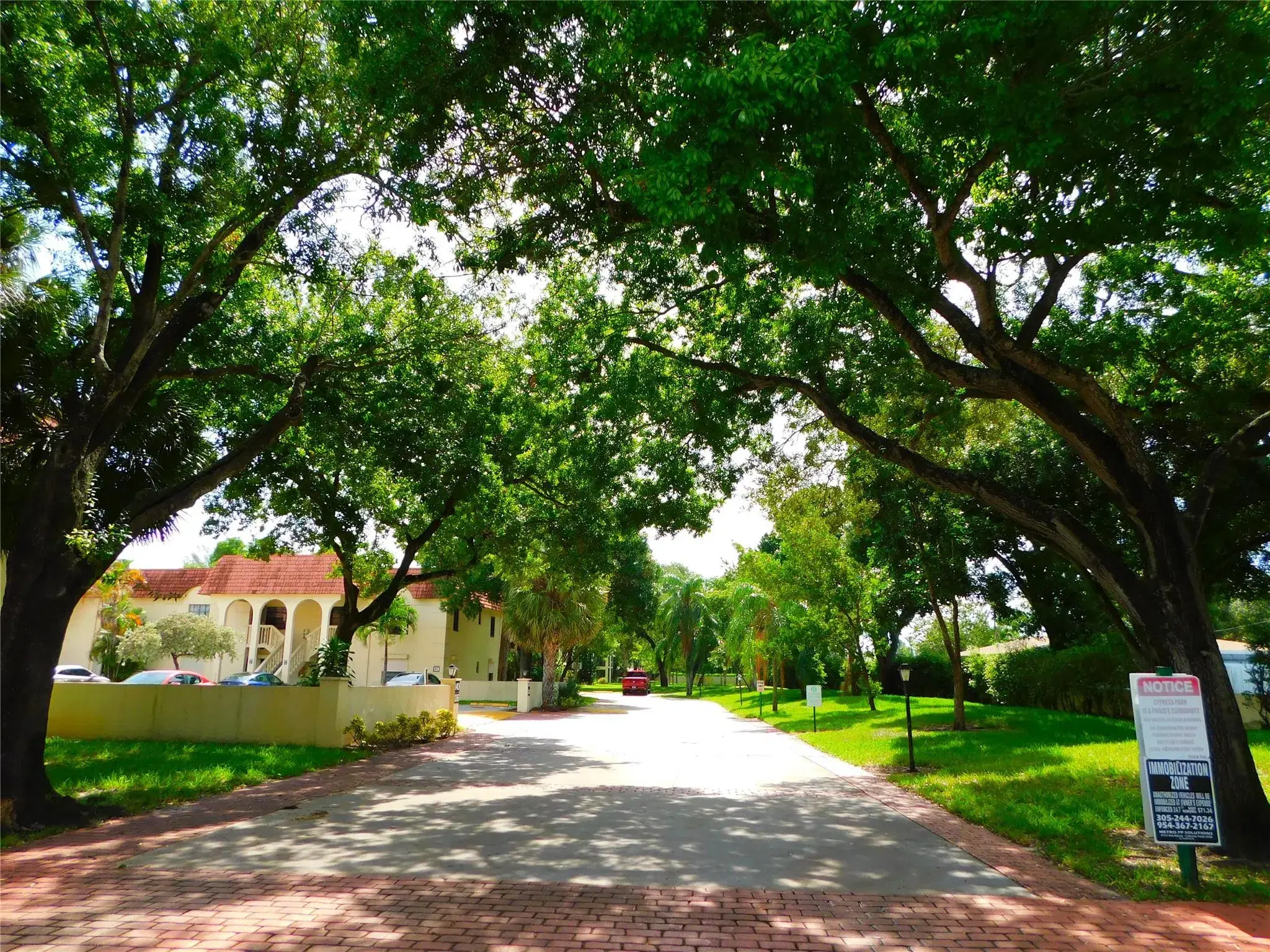 Picture of 128 S Cypress Rd 827, Pompano Beach, FL 33060