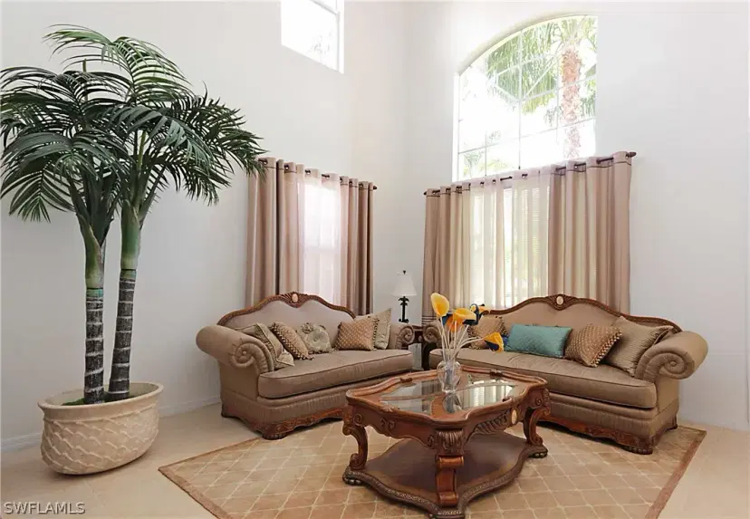 Picture of 2068 Par Dr, Naples FL 34120