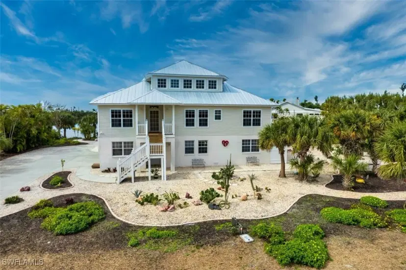 Picture of 517 Lake Murex Cir, Sanibel FL 33957
