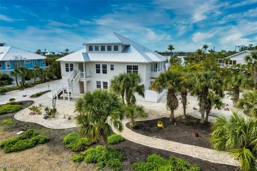 Picture of 517 Lake Murex Cir, Sanibel FL 33957