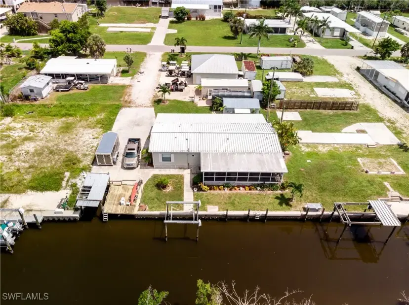 Picture of 5200 Flamingo Dr, St. James City FL 33956