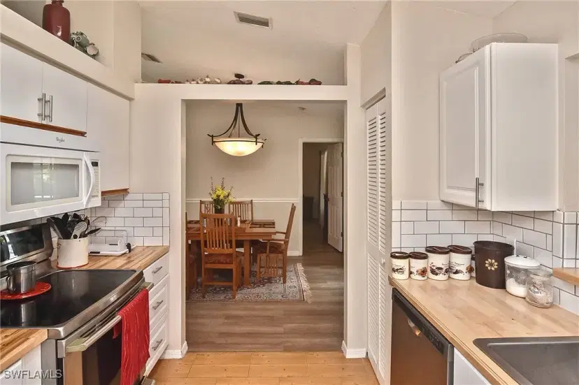 Picture of 381 Strasburg Dr, Port Charlotte FL 33954