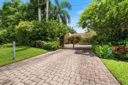 Picture of 6540 Trail Blvd, Naples, FL 34108