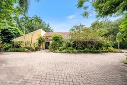 Picture of 6540 Trail Blvd, Naples, FL 34108