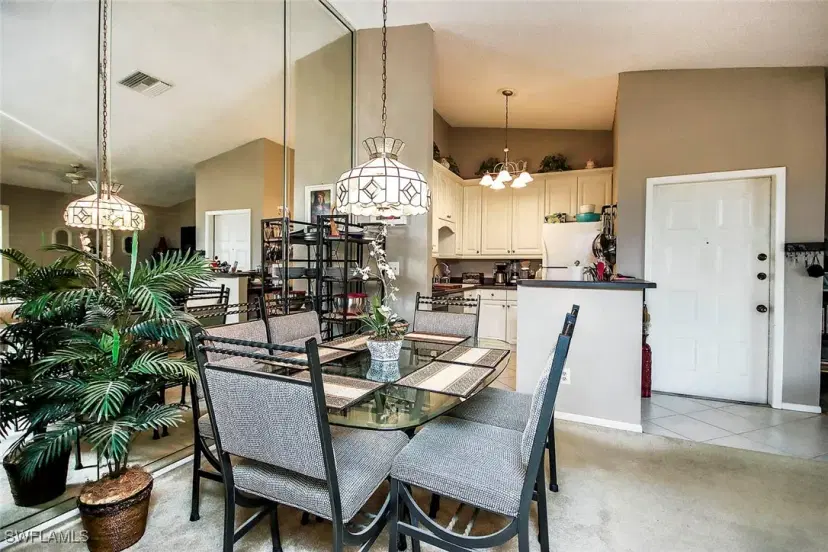 Picture of 8121 S Woods Cir Unit 5, Fort Myers FL 33919