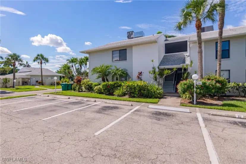 Picture of 7105 Quail Run Ct W 2C, Fort Myers FL 33908
