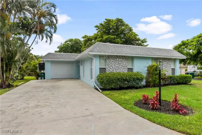 Picture of 200 Georgetown Blvd 2-30, Naples FL 34112