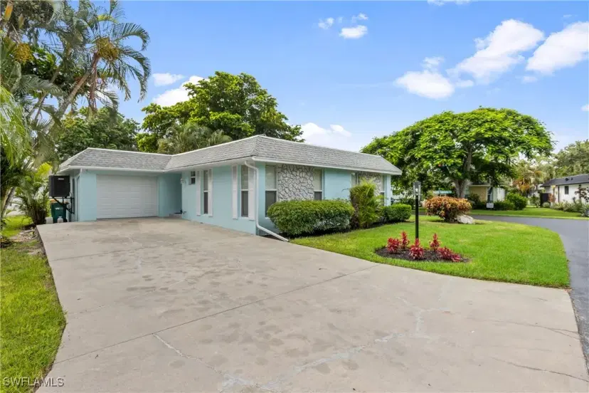 Picture of 200 Georgetown Blvd 2-30, Naples FL 34112