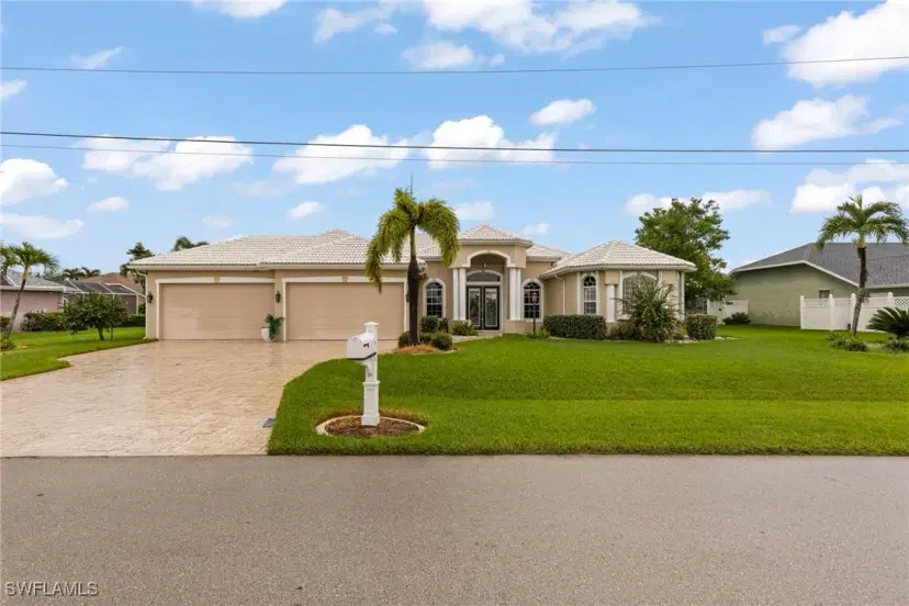 Picture of 619 SW 43Rd Ln, Cape Coral FL 33914