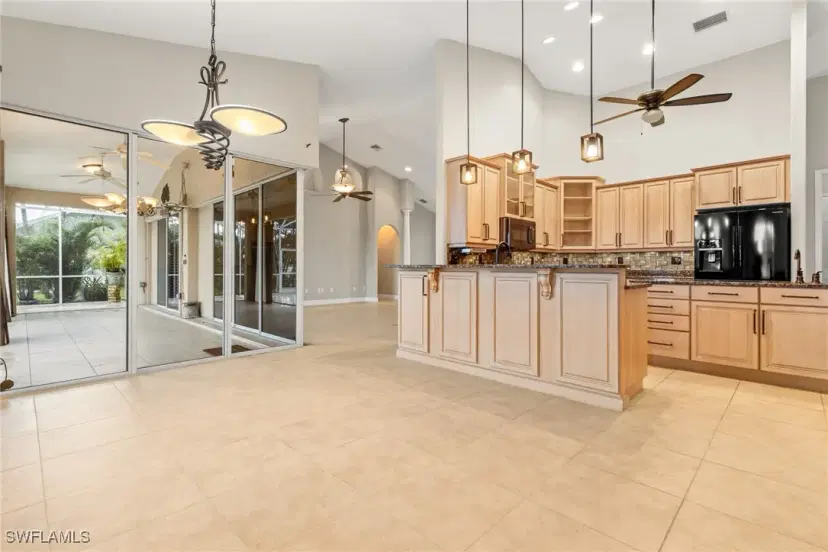 Picture of 619 SW 43Rd Ln, Cape Coral FL 33914