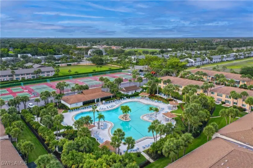 Picture of 4130 Looking Glass Ln 3802, Naples FL 34112