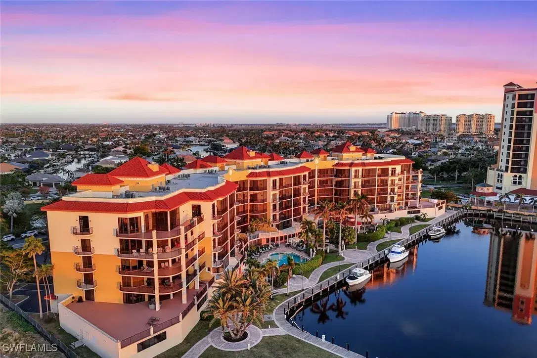 Picture of 5702 Cape Harbour Dr 203, Cape Coral, FL 33914