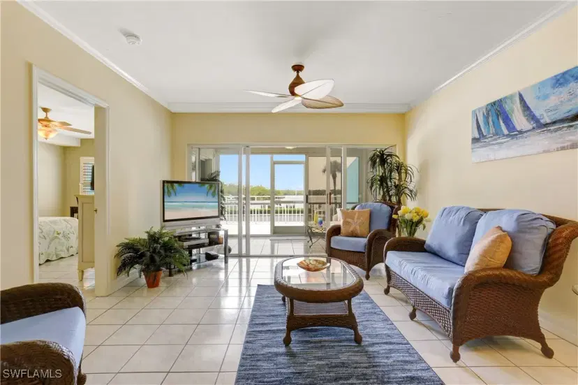 Picture of 13105 Vanderbilt Dr 207, Naples FL 34110