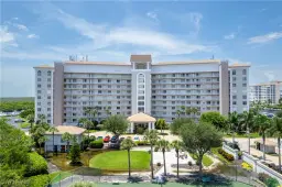 Picture of 13105 Vanderbilt Dr 207, Naples, FL 34110