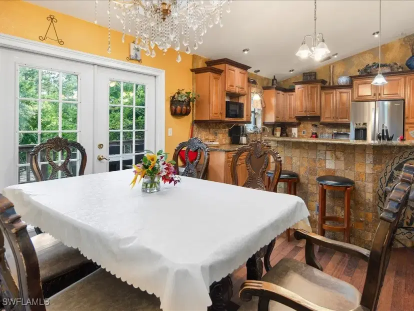 Picture of 4421 5Th Ave Sw, Naples FL 34119
