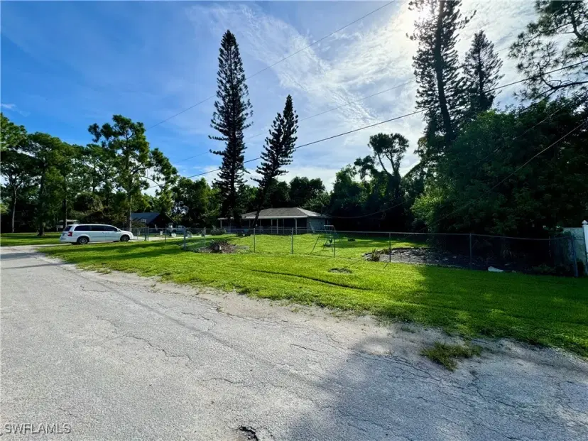 Picture of 260 Rose Blvd, Naples FL 34119