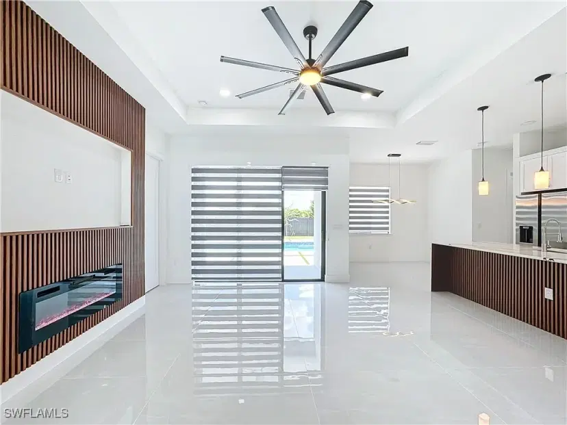 Picture of 1208 NE 9Th Ter, Cape Coral FL 33909