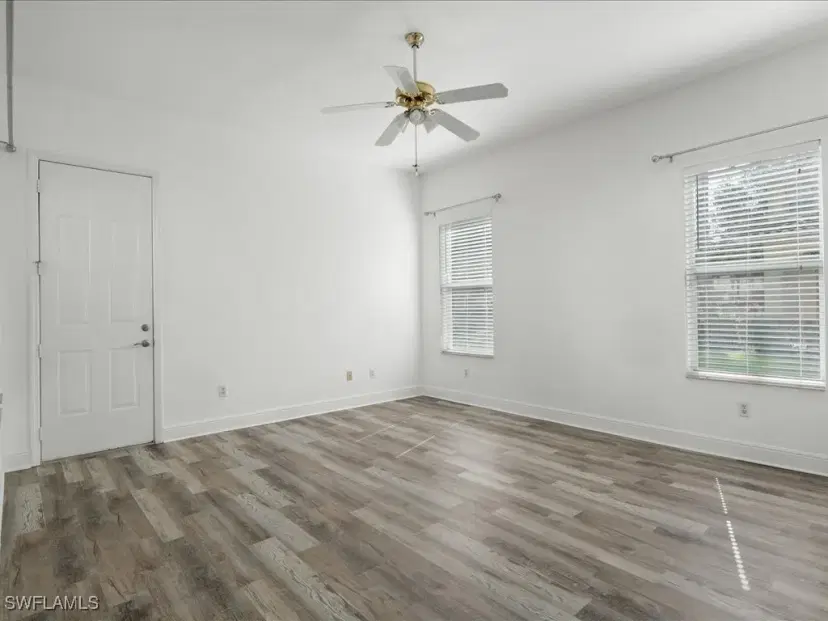 Picture of 2051 Par Dr, Naples FL 34120