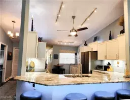 Picture of 524 Lake Louise Cir 504, Naples, FL 34110