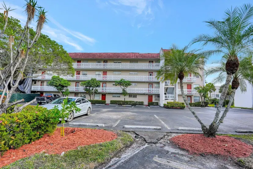 Picture of 3776 Inverrary Boulevard 307R, Lauderhill FL 33319