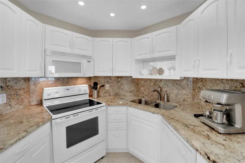 Picture of 111 N Pompano Beach Blvd 606, Pompano Beach FL 33062