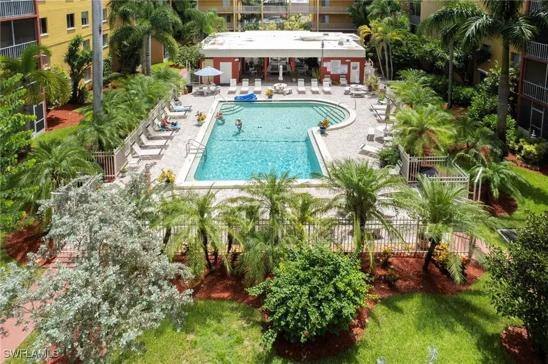 Picture of 2366 E Mall Dr 302, Fort Myers, FL 33901
