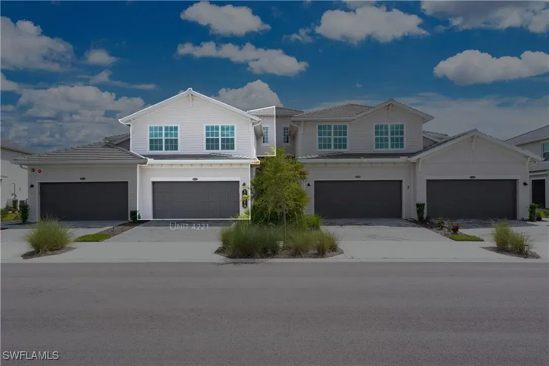 Picture of 15919 Grassland Ln 4221, Punta Gorda, FL 33982