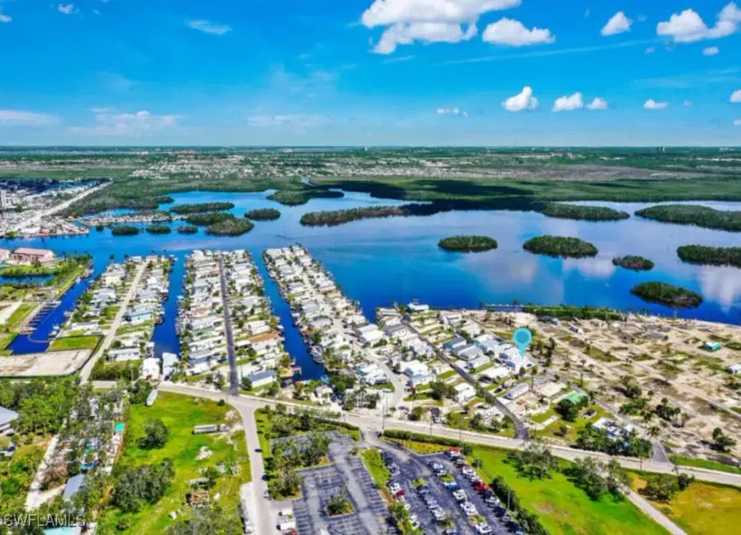 Picture of 54 Oyster Bay Ln, Fort Myers Beach FL 33931