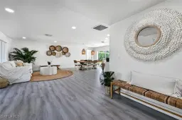Picture of 646 Park Shore Dr, Naples, FL 34103