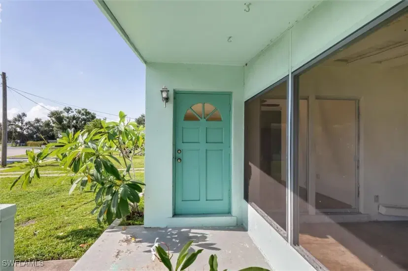 Picture of 3107 Easy St, Port Charlotte FL 33952