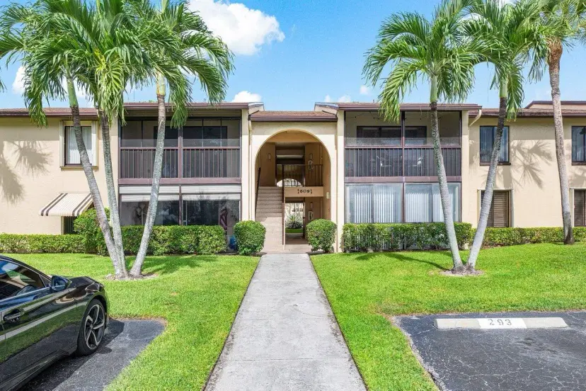 Picture of 609 Sea Pine Way B2, Greenacres FL 33415