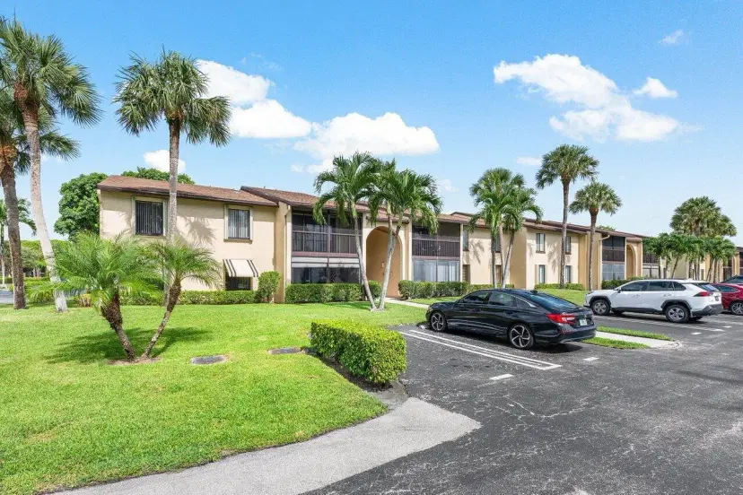 Picture of 609 Sea Pine Way B2, Greenacres FL 33415