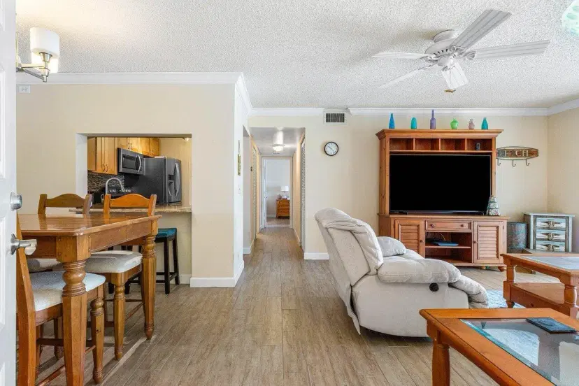 Picture of 609 Sea Pine Way B2, Greenacres FL 33415