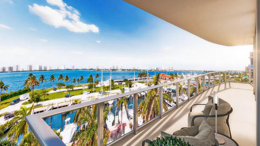 Picture of 220 Lake Shore Drive E-303, Lake Park FL 33403