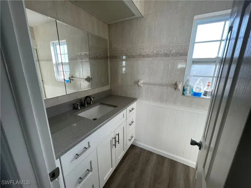 Picture of 27286 High Seas Ln, Bonita Springs FL 34135