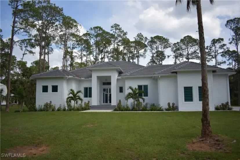 Picture of 788 9Th St Sw, Naples FL 34117