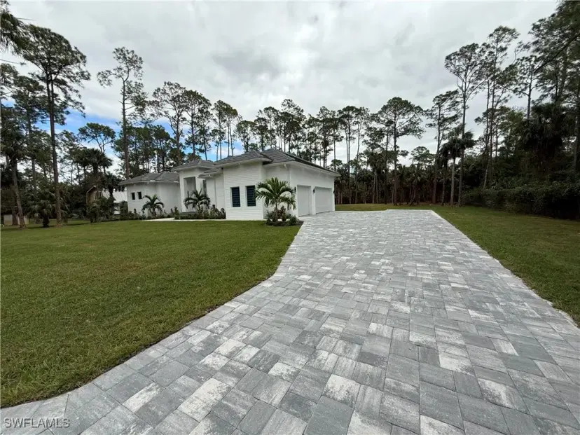 Picture of 788 9Th St Sw, Naples FL 34117