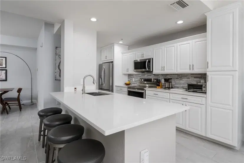 Picture of 380 Stella Maris Dr N 2603, Naples FL 34114