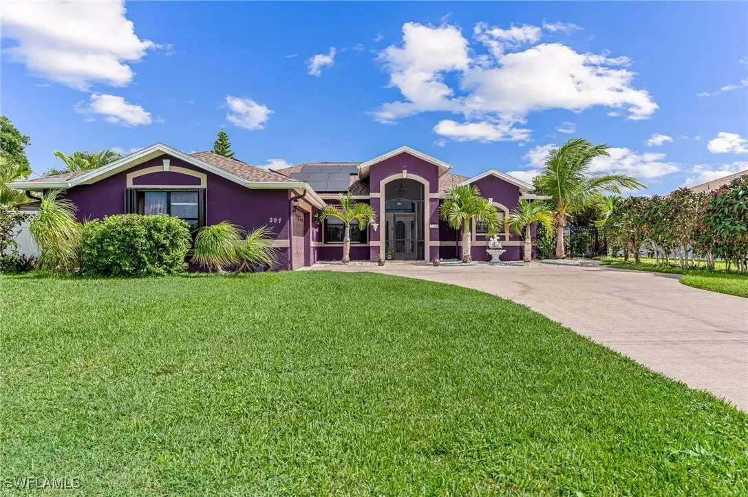 Picture of 207 SE 31St St, Cape Coral, FL 33904